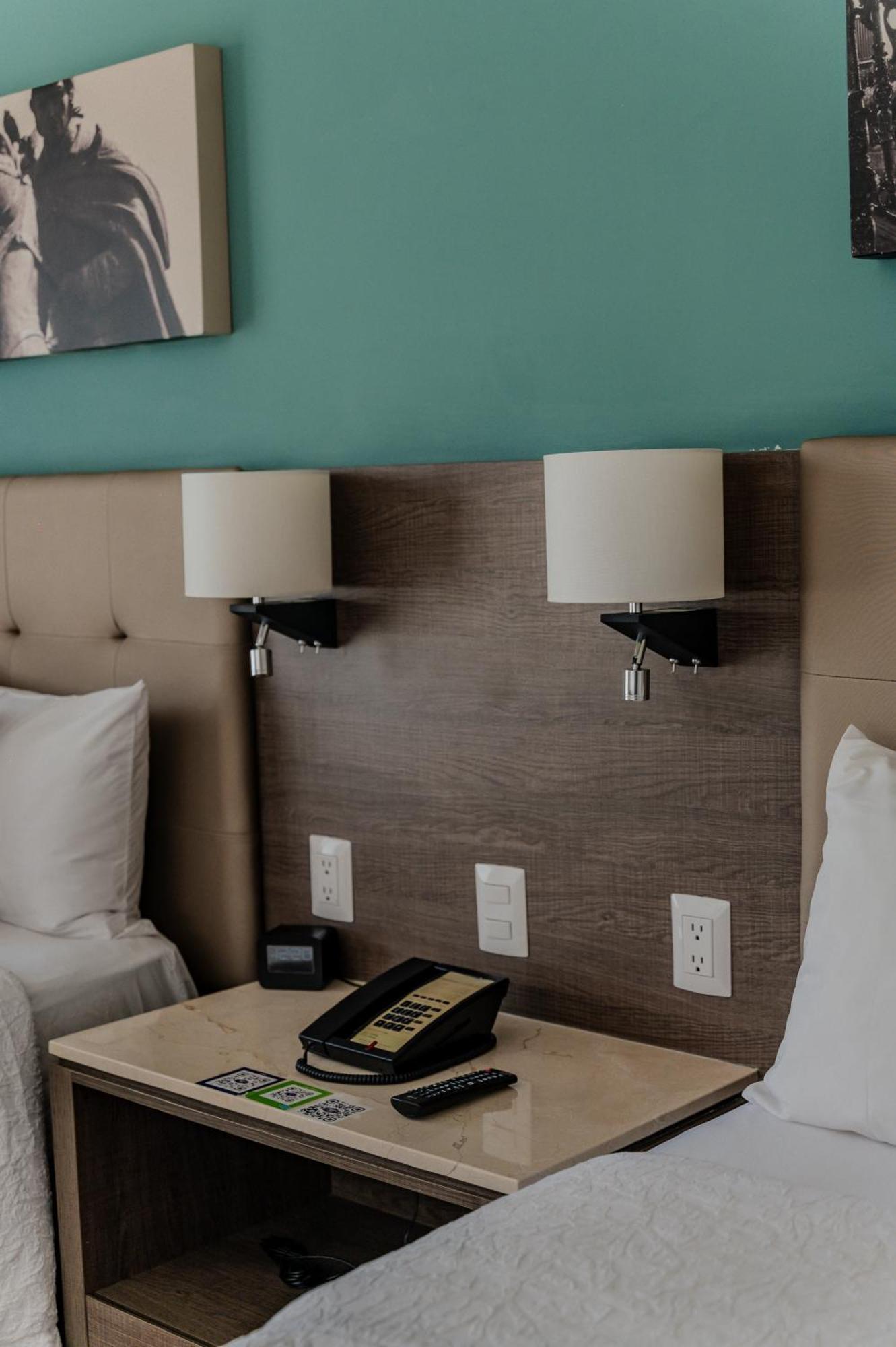 Hampton Inn By Hilton Celaya Exterior foto